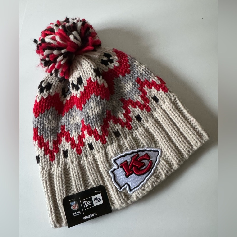 New Era Cream, Red & Gray Kansas City Chiefs Pom Beanie